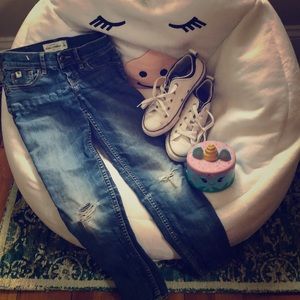 Abercrombie ripped Jean